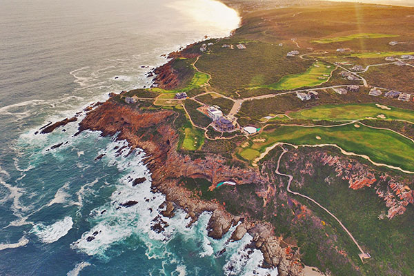 South Africa Golf Holidays – Championship Golf, Safari, 5* Luxury & World Class Wine!