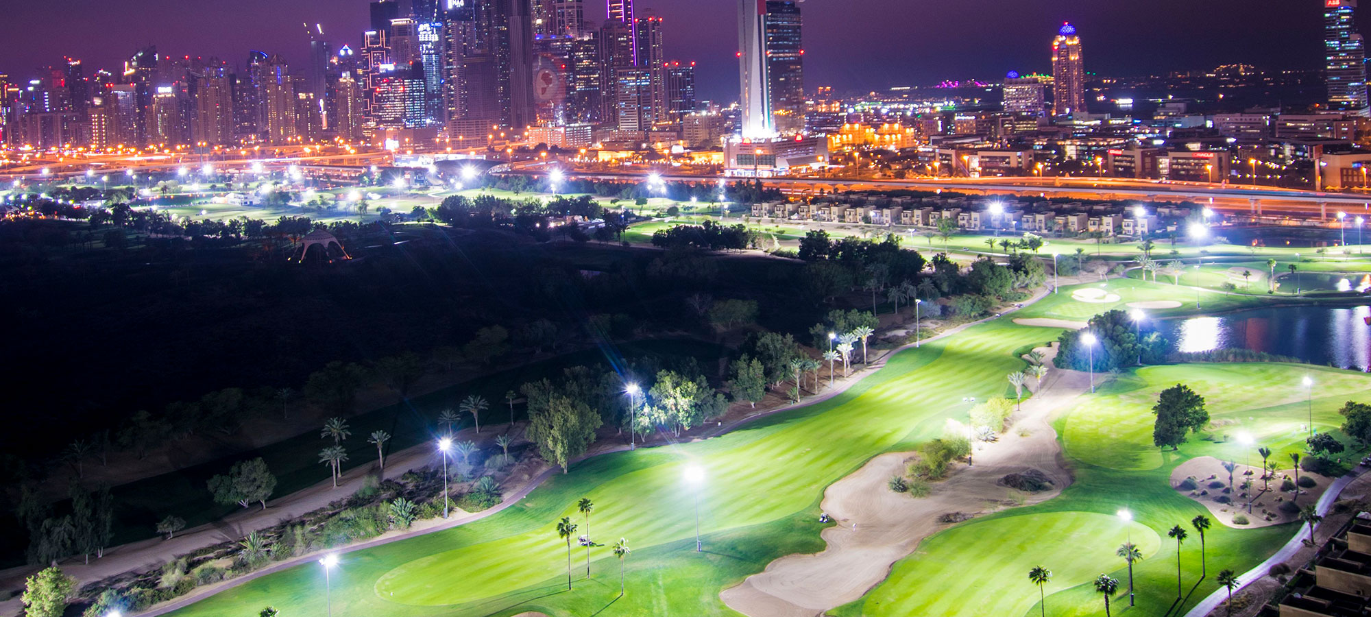 Night Clubbing – Night Golf under the Floodlights